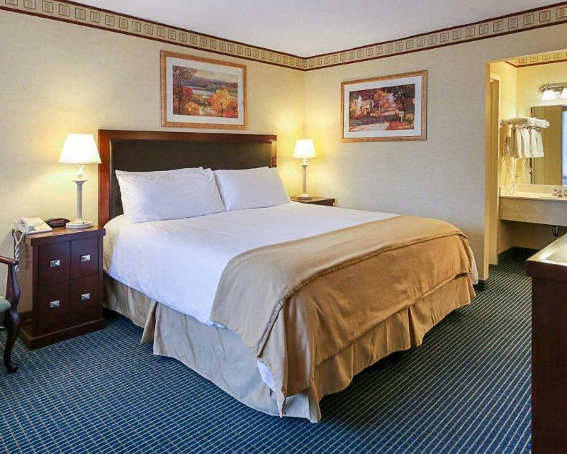 & Hotel New Hope