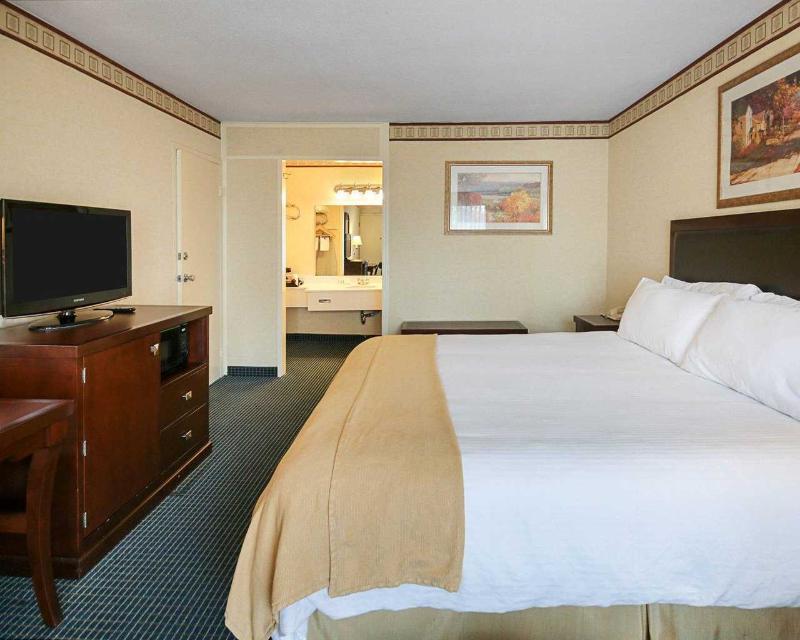 & Hotel New Hope