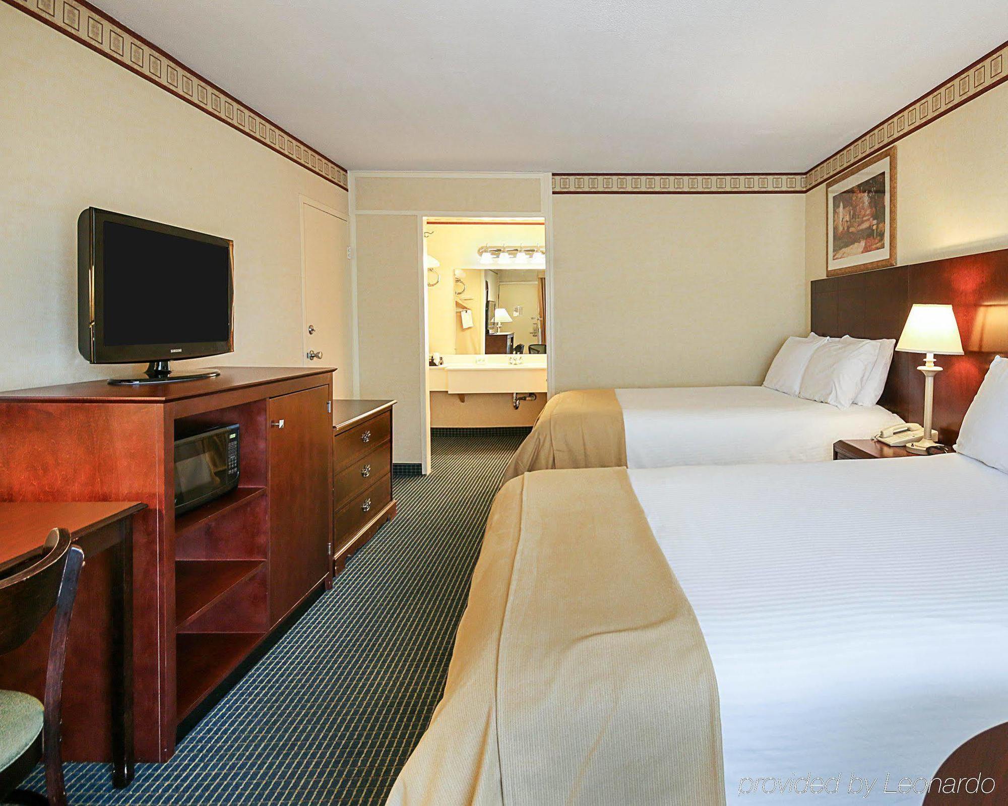 & Hotel New Hope