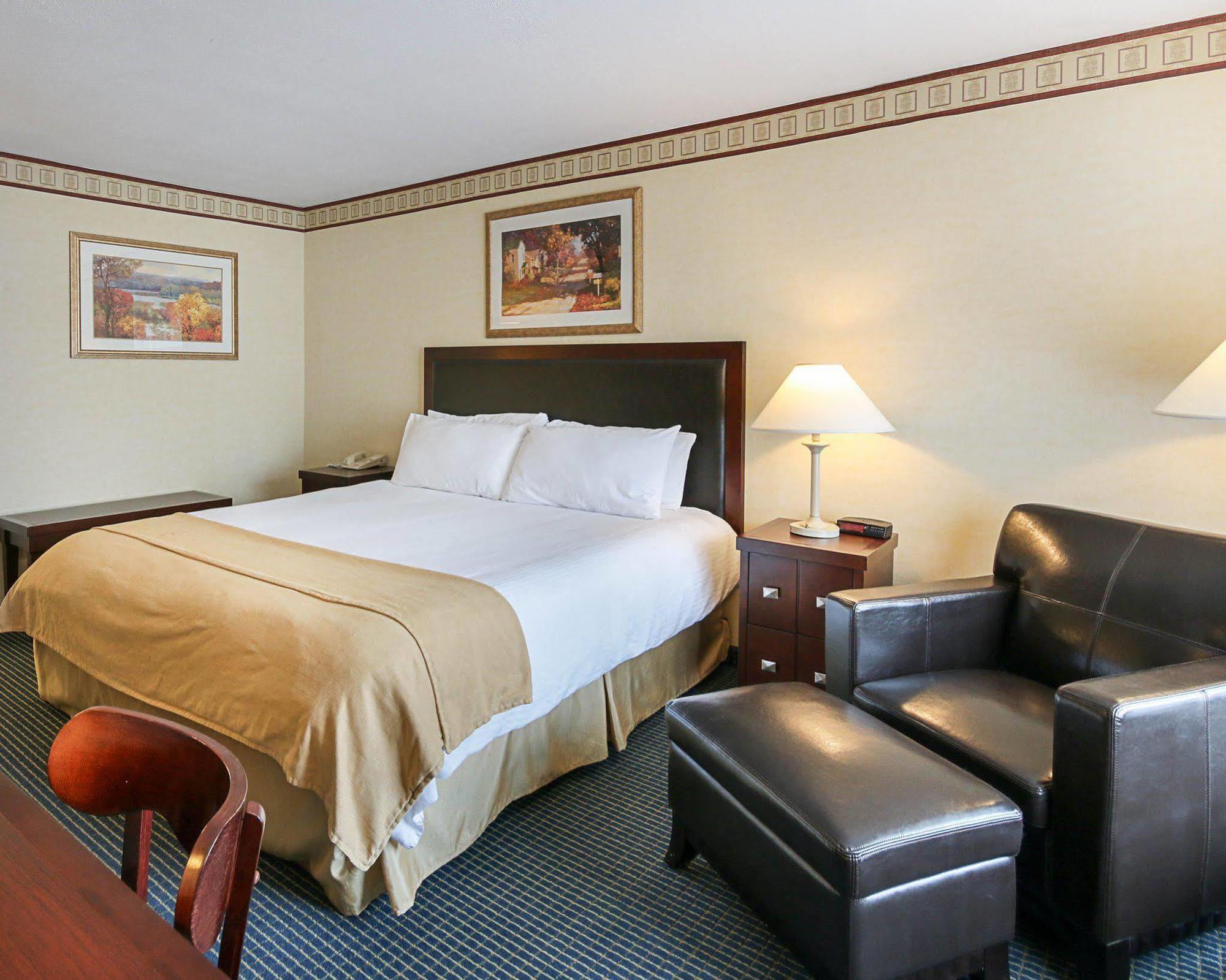 Hotel & 2*