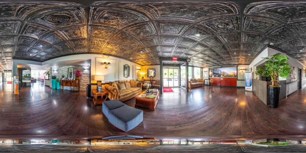 & Hotel New Hope